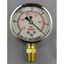 Vacuum bagging gauge with a 2-1/2" dial size, a glycerin filled metal case and brass alloy socket.